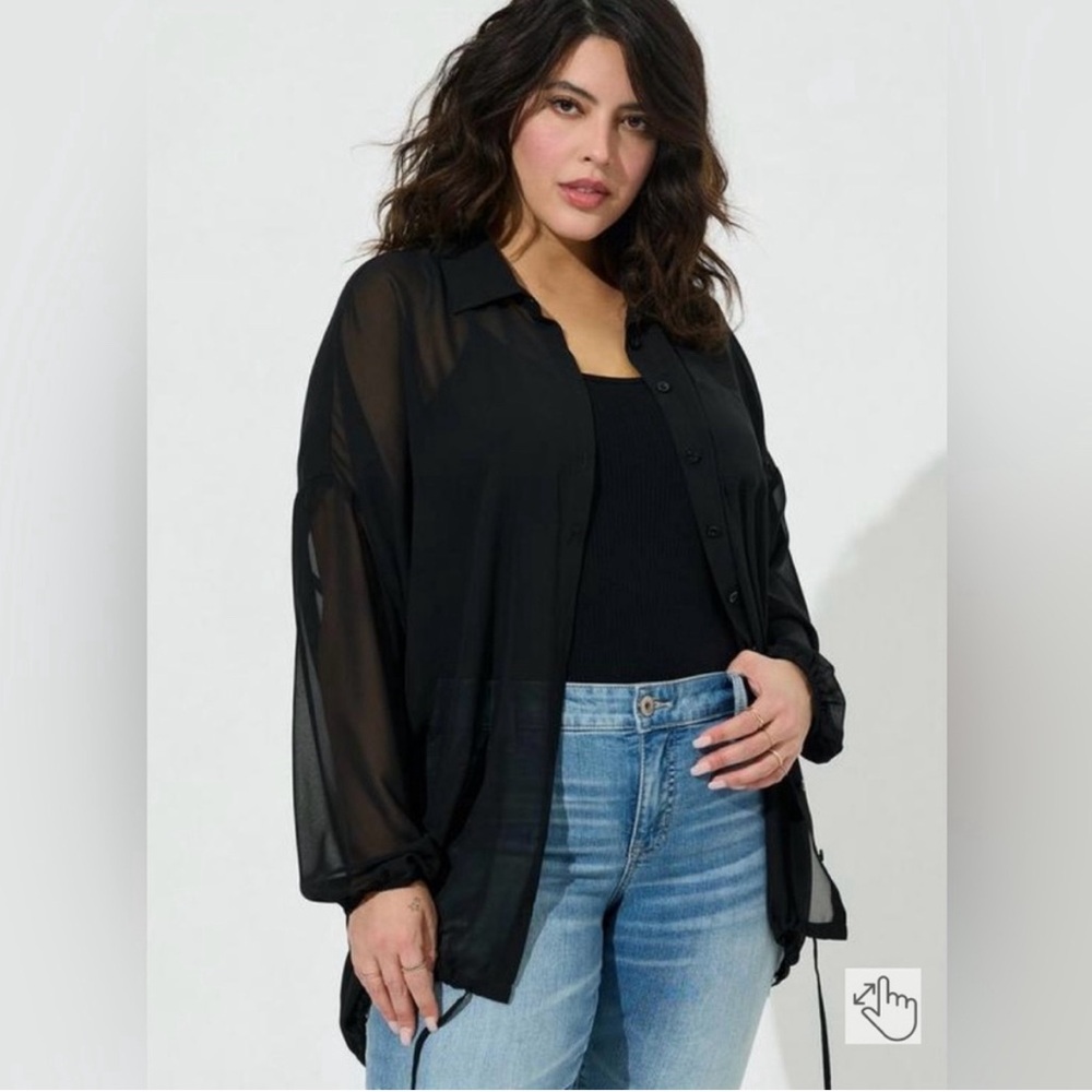 Torrid size 3 chiffon blouse